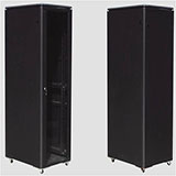 MP7009761-JE  Server Cabinet